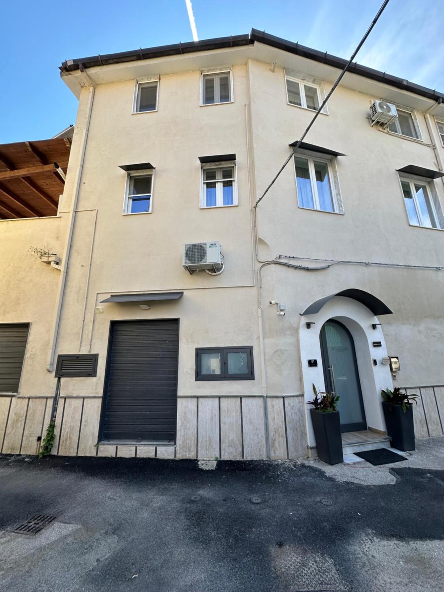 Zeta Rooms Caserta Exterior photo